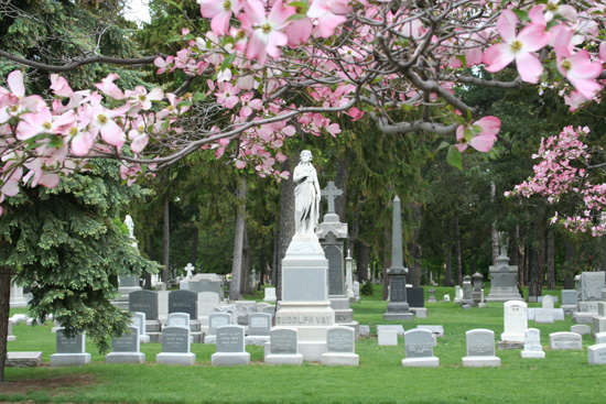 Traditional burial Garden Section